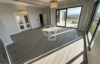 LEDA PERA - KABAOĞLU MH SATILIK MÜSTAKİL HAVUZLU 4+1 KÖŞE VİLLA