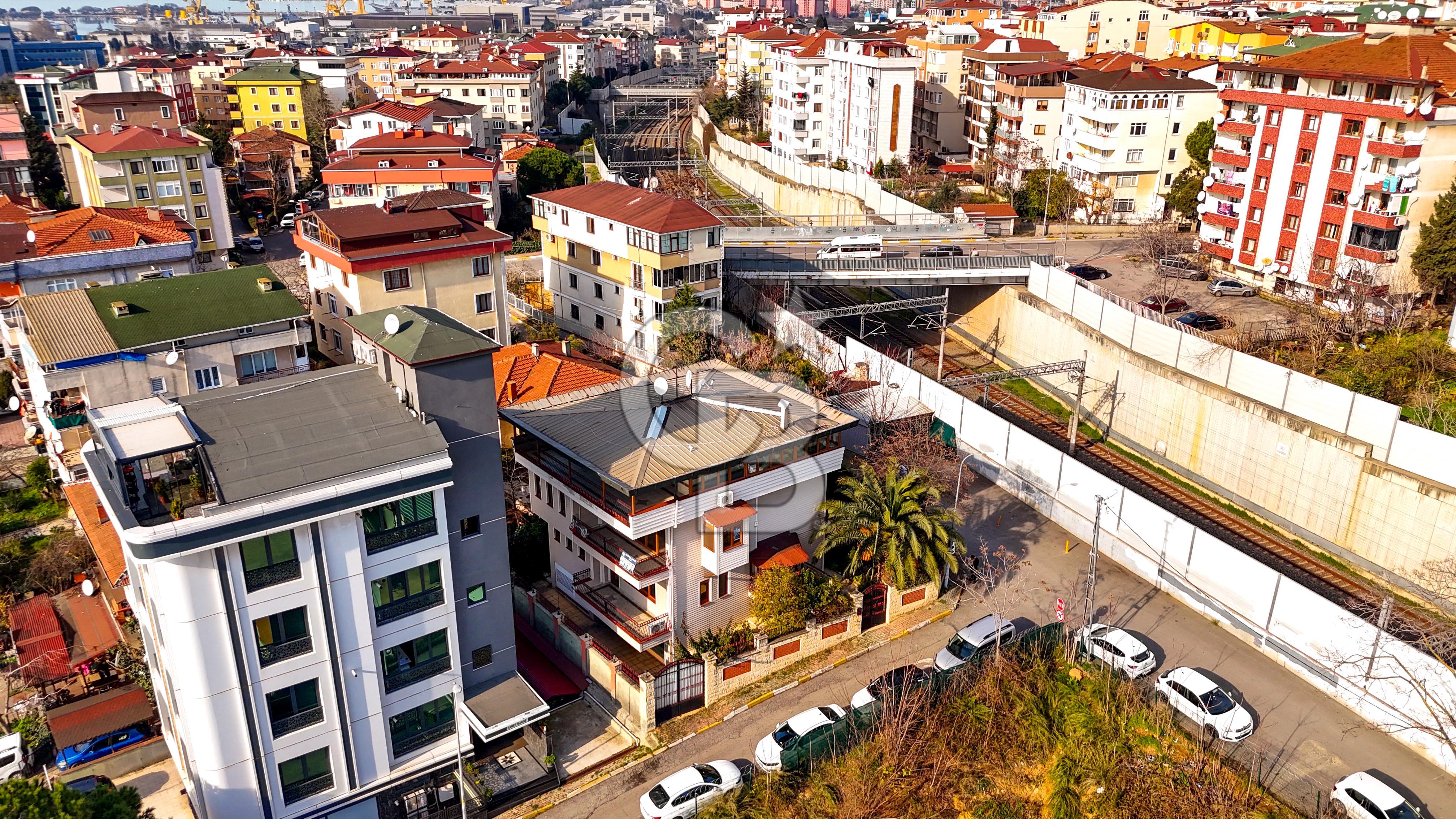Pendik Güzelyalı Mahallesi Sahil Bulvarı 2.Parsel Satılık 4+2 Müstakil Villa 