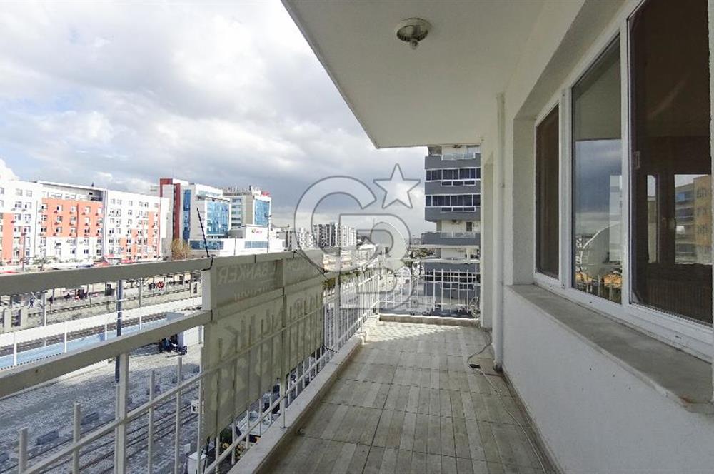 Çiğli Ataşehir de Merkezi Konumlu Kiralık 3+1 Daire