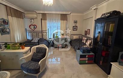 Kalamışta Fener Kalamış Caddesi Üzerinde Arakat Geniş 3+1 Daire 