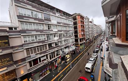 CB/PARK RUŞEN OKUL'DAN İSTİKLAL CAD. ÜZERİ SATILIK 3+1 DAİRE