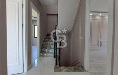 BEYLİKDÜZÜ YAŞAM VADİSİNE KOMŞU 6+1 LÜKS SATILIK VİLLALAR
