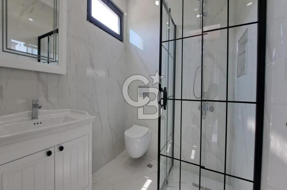 BEYLİKDÜZÜ YAŞAM VADİSİNE KOMŞU 6+1 LÜKS SATILIK VİLLALAR