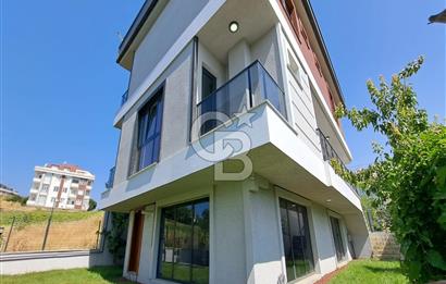 BEYLİKDÜZÜ YAŞAM VADİSİNE KOMŞU 6+1 LÜKS SATILIK VİLLALAR