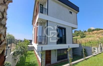 BEYLİKDÜZÜ YAŞAM VADİSİNE KOMŞU 6+1 LÜKS SATILIK VİLLALAR