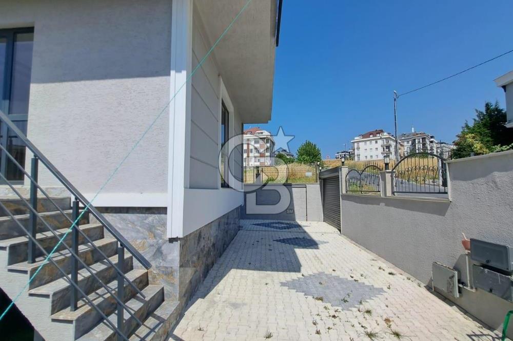 BEYLİKDÜZÜ YAŞAM VADİSİNE KOMŞU 6+1 LÜKS SATILIK VİLLALAR
