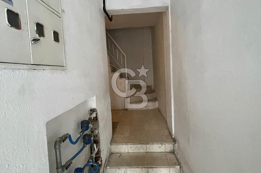 Buca Gediz'de Komple Satılık Bina