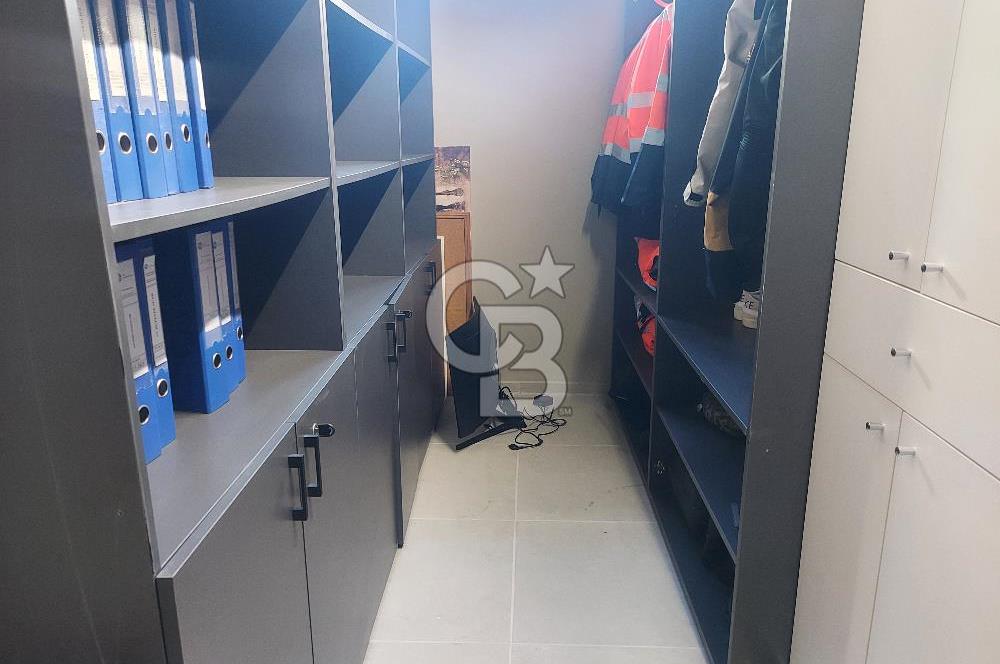 Çayırova Akse Eng Park sitesi yanında satılık ofis.