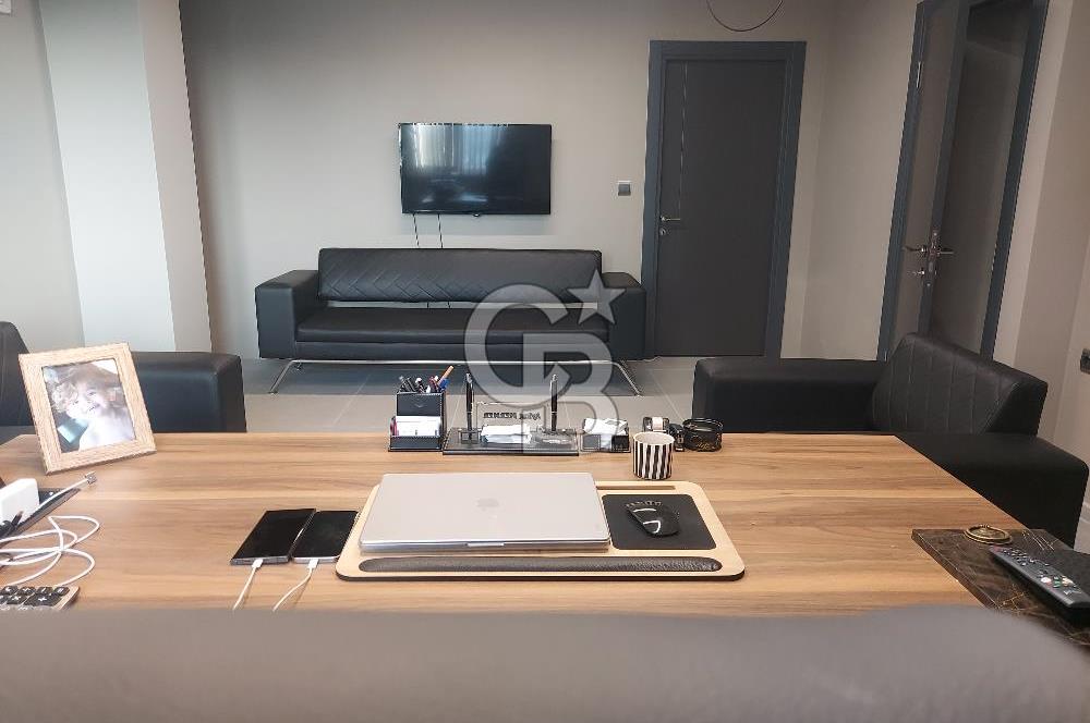 Çayırova Akse Eng Park sitesi yanında satılık ofis.