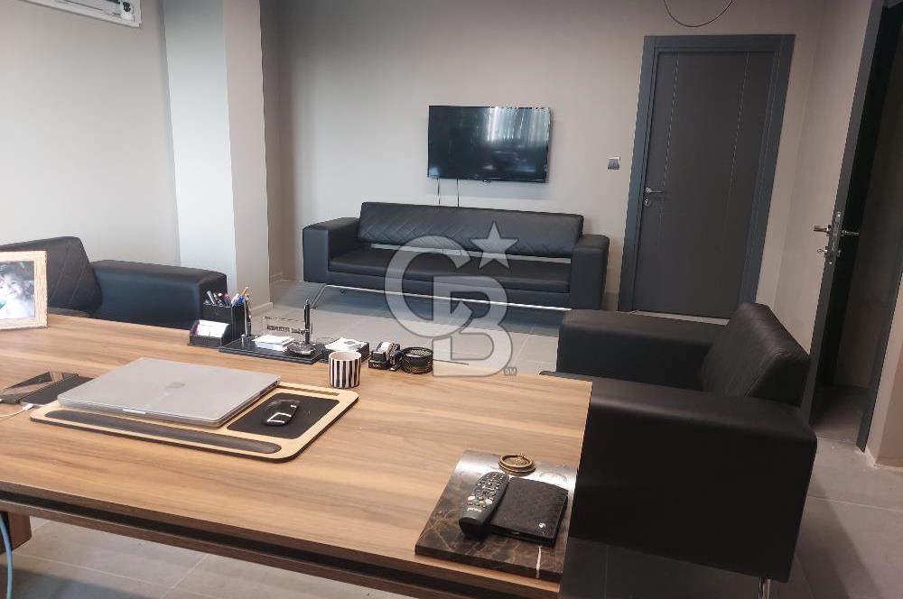 Çayırova Akse Eng Park sitesi yanında satılık ofis.