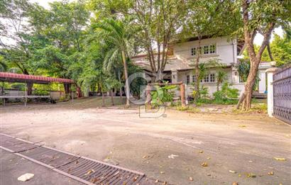 TAYLAND BANGKOK DA SATILIK BAHÇELİ VİLLA