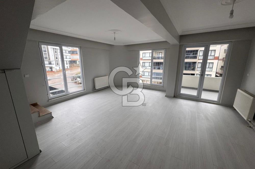 CB ENVOY'dan Başiskele Moda Pazarı Yanı 3+1 Çatı Dubleks