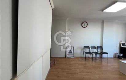 KIZILAY SELANİK CADDESİ EĞİN İŞHANINDA 1+1 YAPILI KATTA OFİS