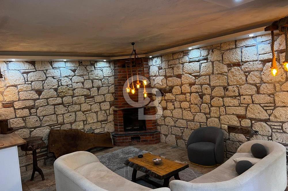 Menderes Ahmetbeyli  353 M2 Tarla İçerisinde Satılık Taş Ev