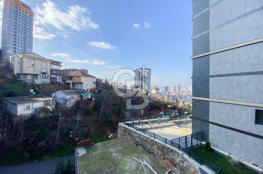 KARTAL ADAVİSTA'DA ADALAR VE ULUDAĞ MANZARALI 4 KATLI SÜPER LÜKS VİLLA
