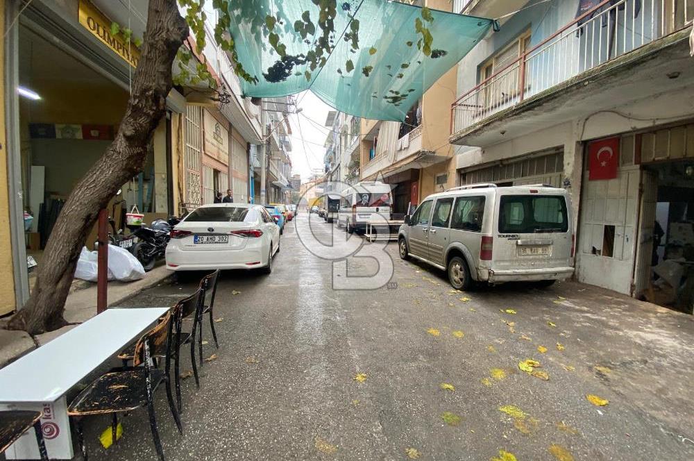 KARABAĞLAR SATILIK DÜZ GİRİŞ DÜKKAN