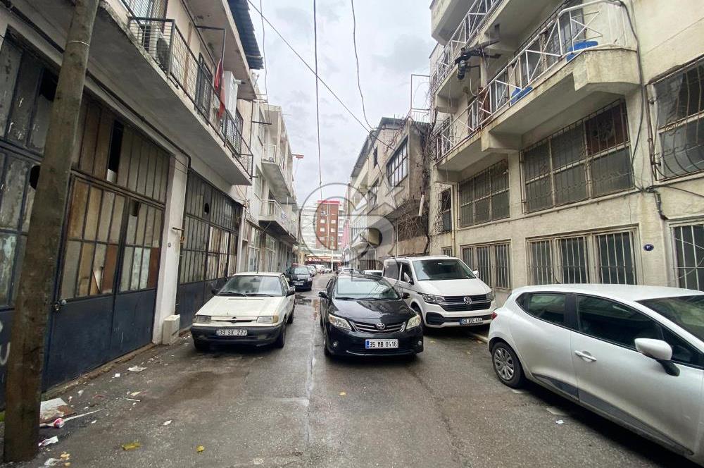 KARABAĞLAR SATILIK DÜZ GİRİŞ DÜKKAN