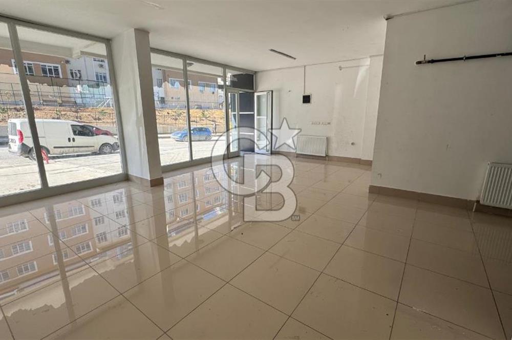 Cengizhan Mahallesi’nde Cadde Üzeri 400m² Düz Giriş Dükkan