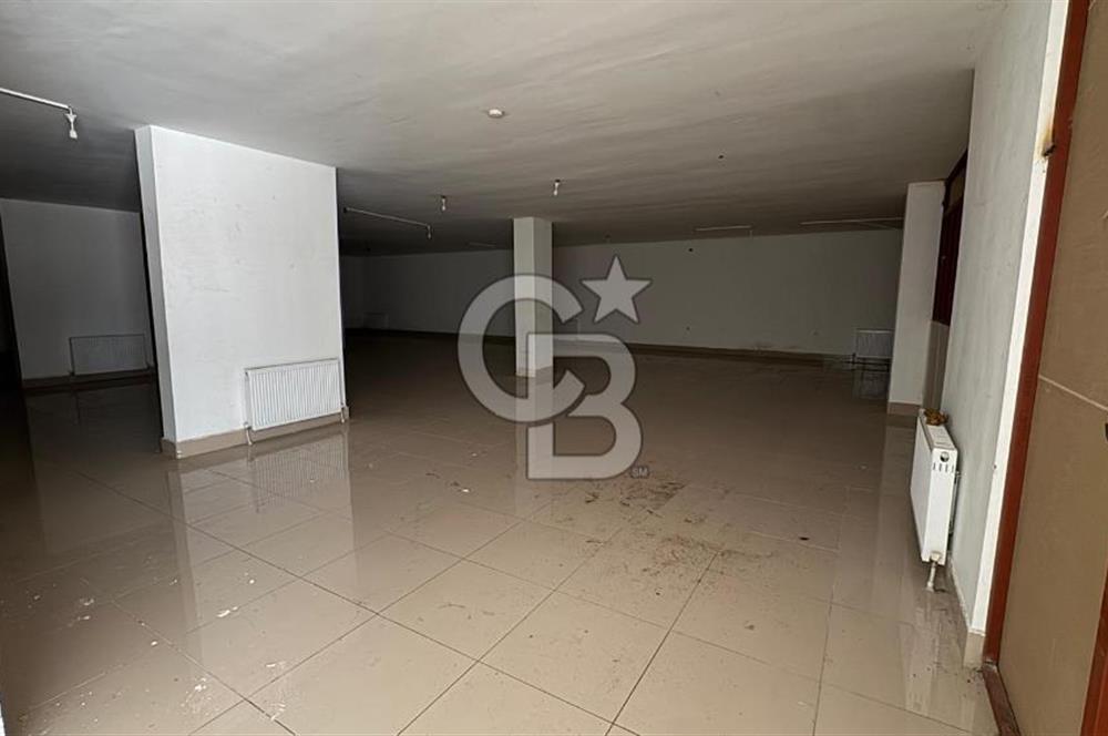 Cengizhan Mahallesi’nde Cadde Üzeri 400m² Düz Giriş Dükkan