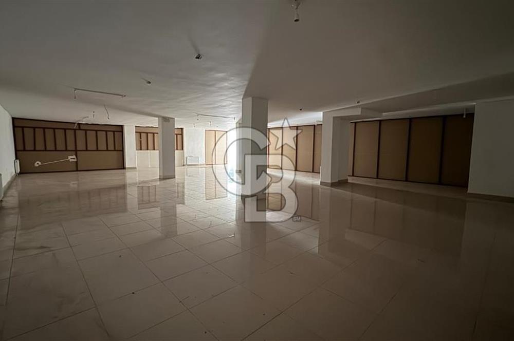 Cengizhan Mahallesi’nde Cadde Üzeri 400m² Düz Giriş Dükkan
