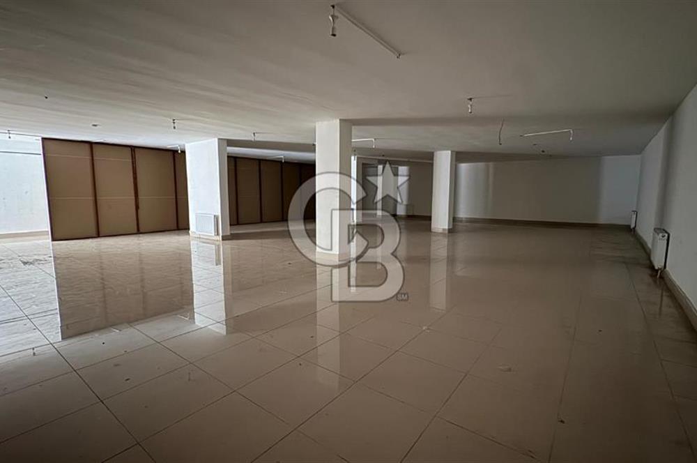 Cengizhan Mahallesi’nde Cadde Üzeri 400m² Düz Giriş Dükkan