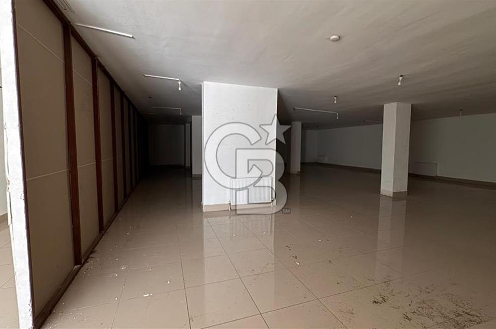 Cengizhan Mahallesi’nde Cadde Üzeri 400m² Düz Giriş Dükkan