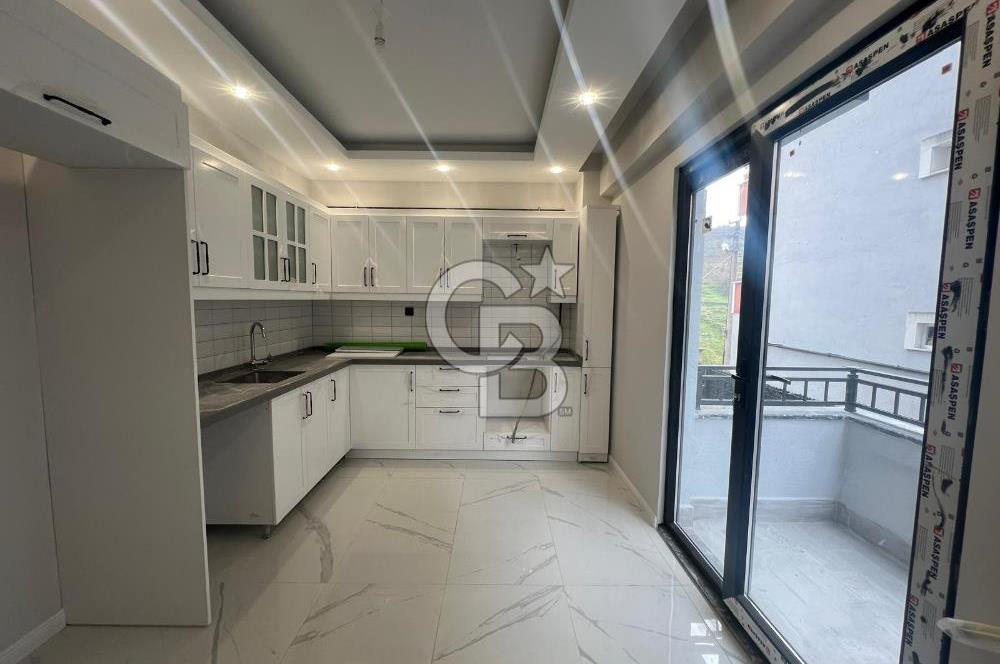 İZMİT ALİKAHYA'DA GENİŞ SIFIR 3+1ÇATI DUBLESK SATILIK LÜKS DAİRE