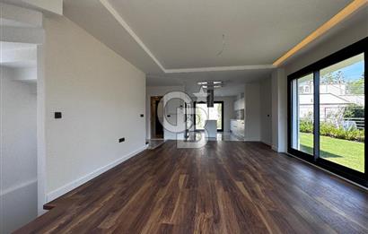 Güzelbahçe Kolejler Bölgesin'de Sıfır Havuzlu 4+2 Villa