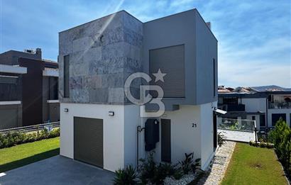 Güzelbahçe Kolejler Bölgesin'de Sıfır Havuzlu 4+2 Villa