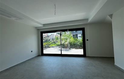 Güzelbahçe Kolejler Bölgesin'de Sıfır Havuzlu 4+2 Villa