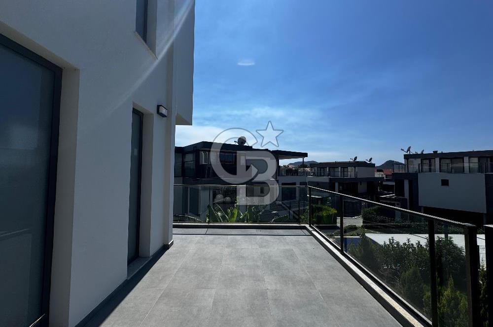Güzelbahçe Kolejler Bölgesin'de Sıfır Havuzlu 4+2 Villa