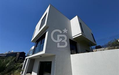 Güzelbahçe Kolejler Bölgesin'de Sıfır Havuzlu 4+2 Villa