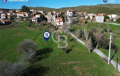 Karaburun Parlak Köy'ü İçinde 290 m² Bahçe