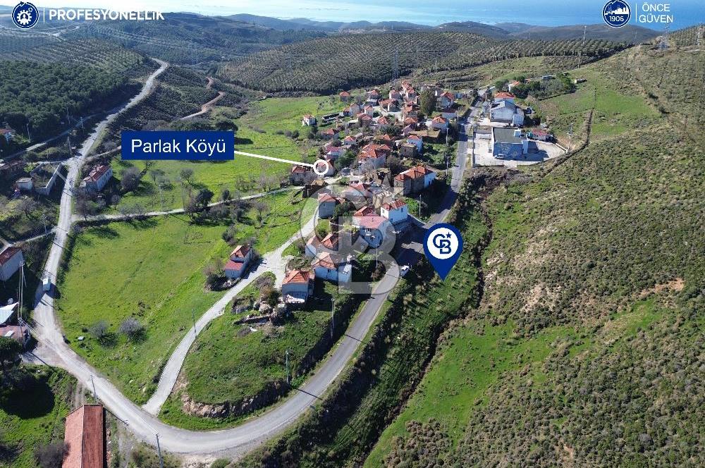 Karaburun Parlak Köyü'nde 1570 m² Ana Yola Cepheli Tarla