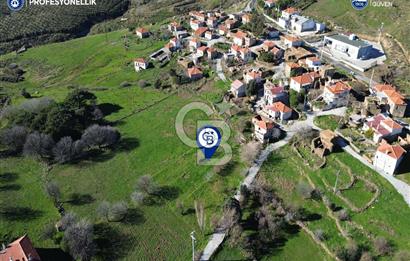Karaburun Parlak Köy'ü İçinde 290 m² Bahçe