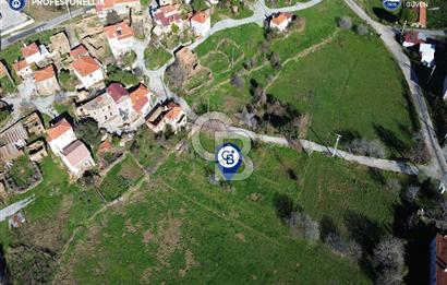 Karaburun Parlak Köy'ü İçinde 290 m² Bahçe