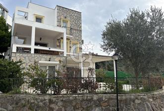 Gündoğan Küçükbük Site İçi Bahçeli 5+2 Satılık Müstakil Villa