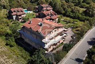 ŞİLE KARAMANDERE MANSION HOUSE AND TAŞ MANSIONS FOR RENTAL