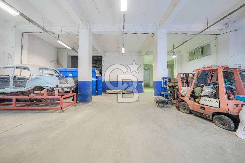 DEREBOYU CADDESİ ÜZERİNDE BASIN EKSPRES PARALELİ 1400 m2 DEPO