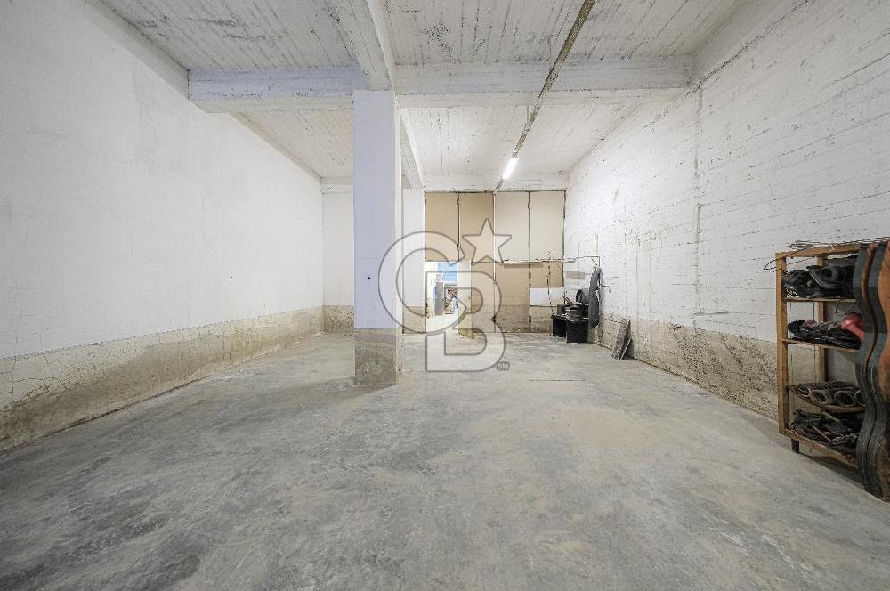 DEREBOYU CADDESİ ÜZERİNDE BASIN EKSPRES PARALELİ 1400 m2 DEPO