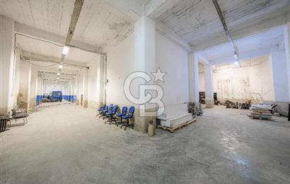 DEREBOYU CADDESİ ÜZERİNDE BASIN EKSPRES PARALELİ 1400 m2 DEPO