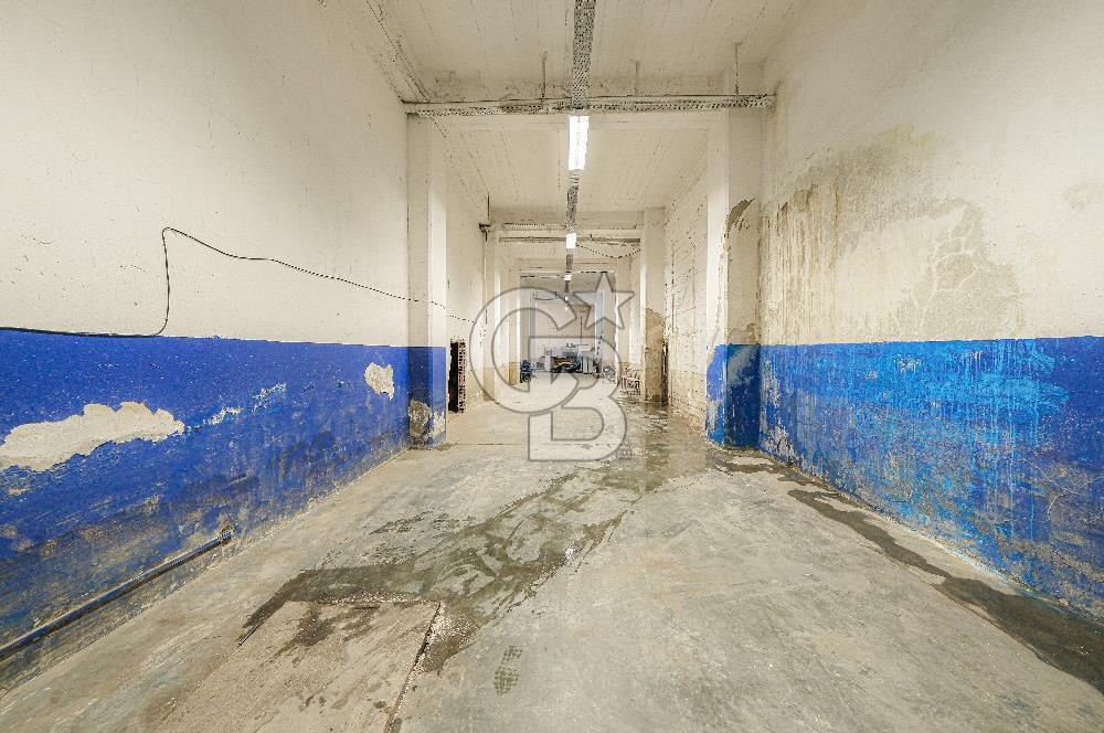 DEREBOYU CADDESİ ÜZERİNDE BASIN EKSPRES PARALELİ 1400 m2 DEPO