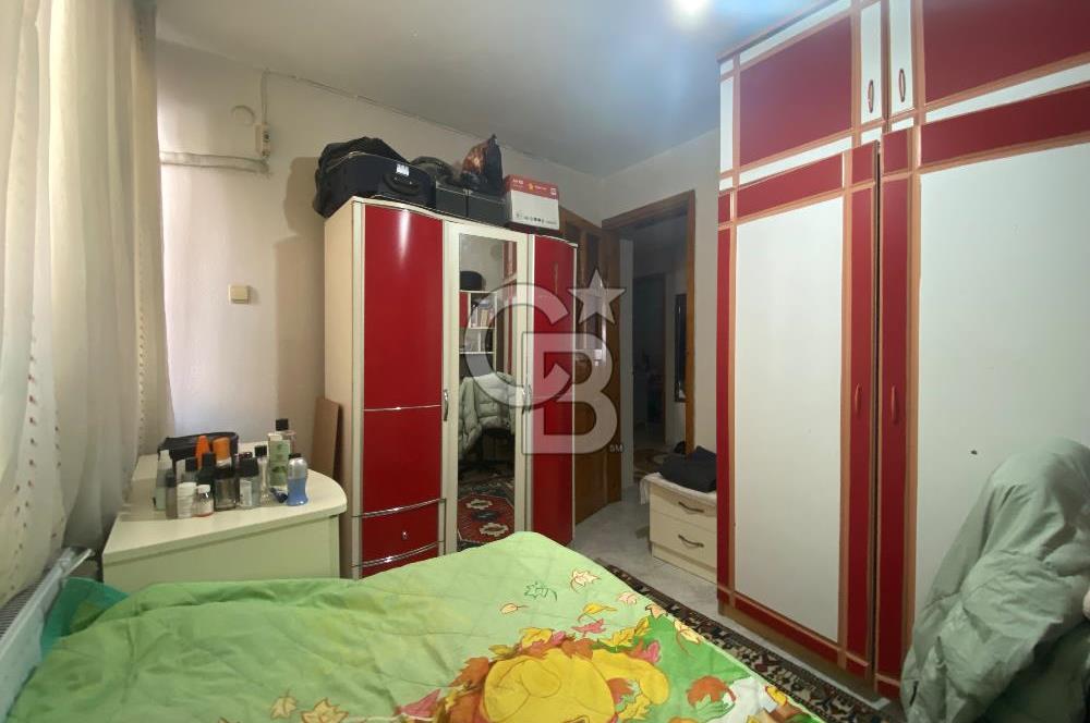 Karşıyaka  Örnekköy Mah’de Satılık 4 Katlı Bina 