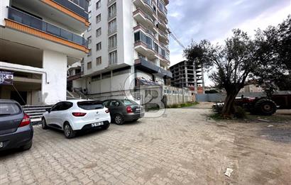 KADIKÖY'DE SATILIK DÜKKAN