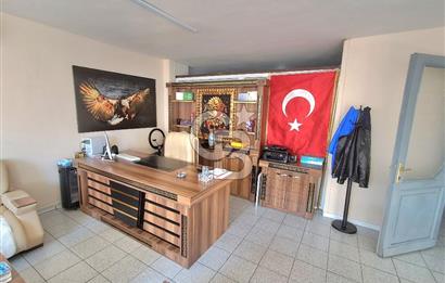 avcılar merkezde, erdal iş merkezinde satılık ofis.