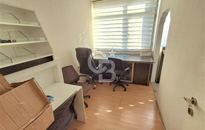 avcılar merkezde, erdal iş merkezinde satılık ofis.