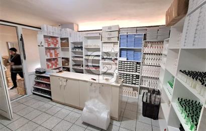 avcılar merkezde, erdal iş merkezinde satılık ofis.