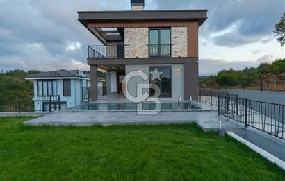 Şile Karacaköy'de Full Deniz manzaralı Müstakil Villa
