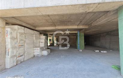 Ümraniye Tatlısu Mahallesinde 420  M2 Net Bacalı Satılık Dükkan