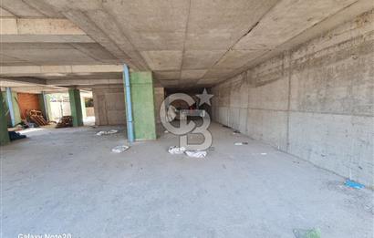Ümraniye Tatlısu Mahallesinde 420  M2 Net Bacalı Satılık Dükkan